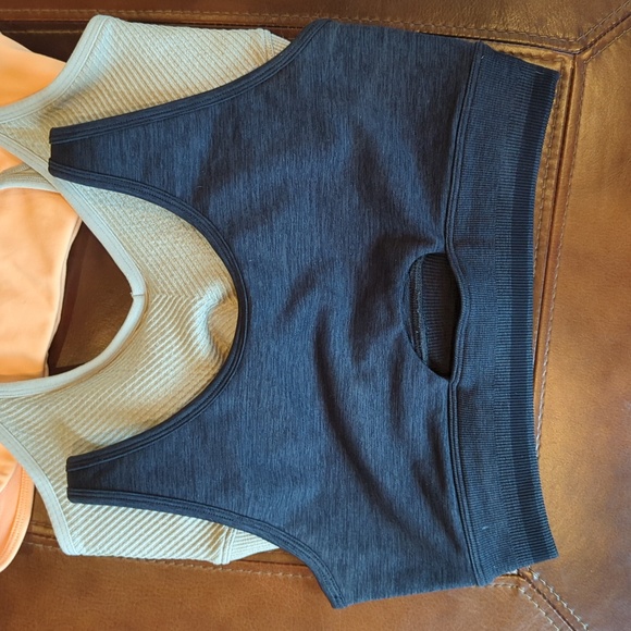 3 sport bra bundle Paragon/Buff Bunny S - Picture 3 of 10